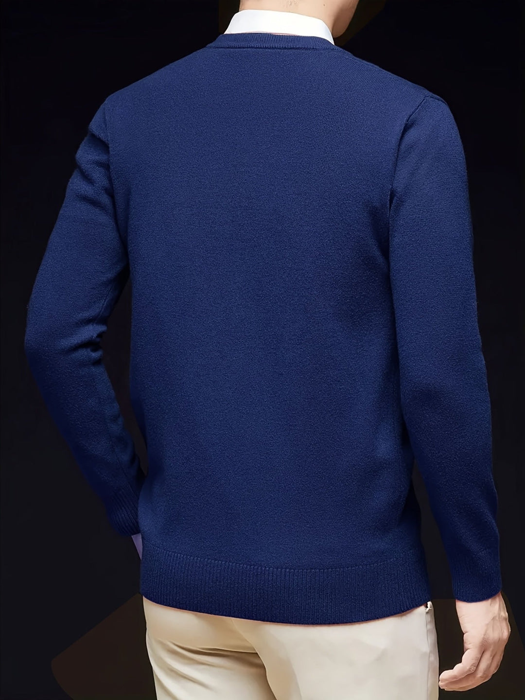 Évrand | Homme Pull Col V Tricoté Classique - Navy - Image 2