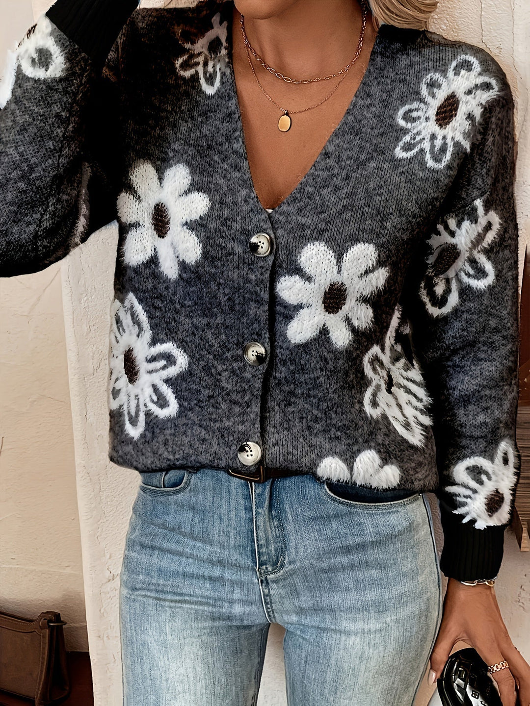 Bréavane | Gilet Femme Fleuri Boutonné Col V - Image 5