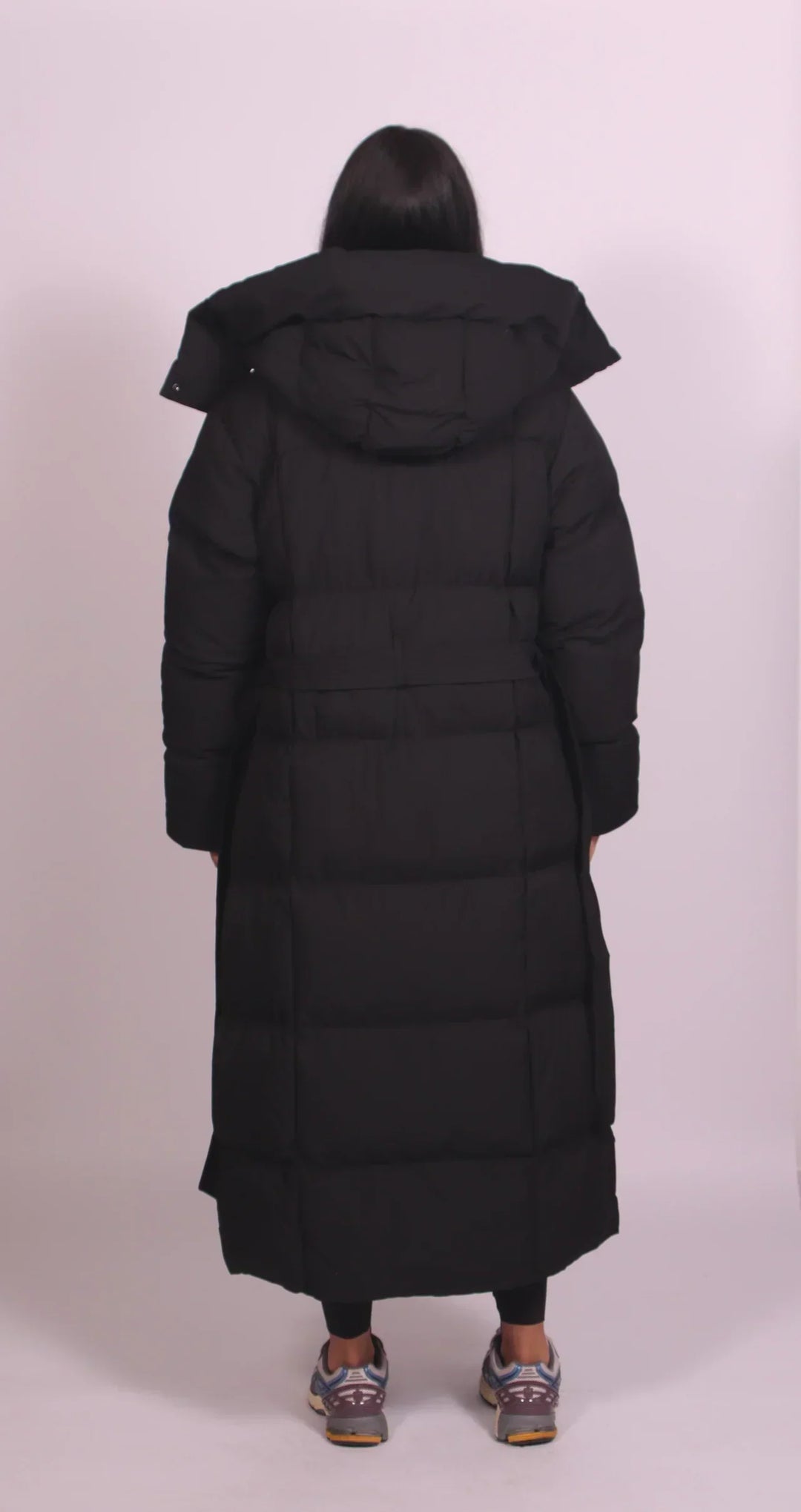 Calvène | Doudoune Longue Femme Ceinturée à Capuche - Dark Brown - Image 4