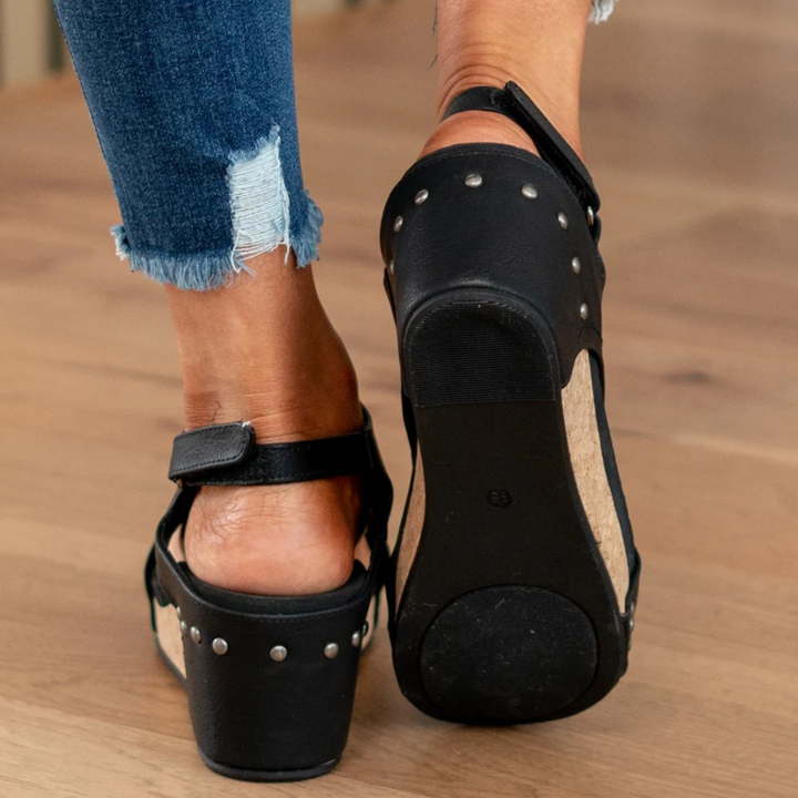 Celina | Women&