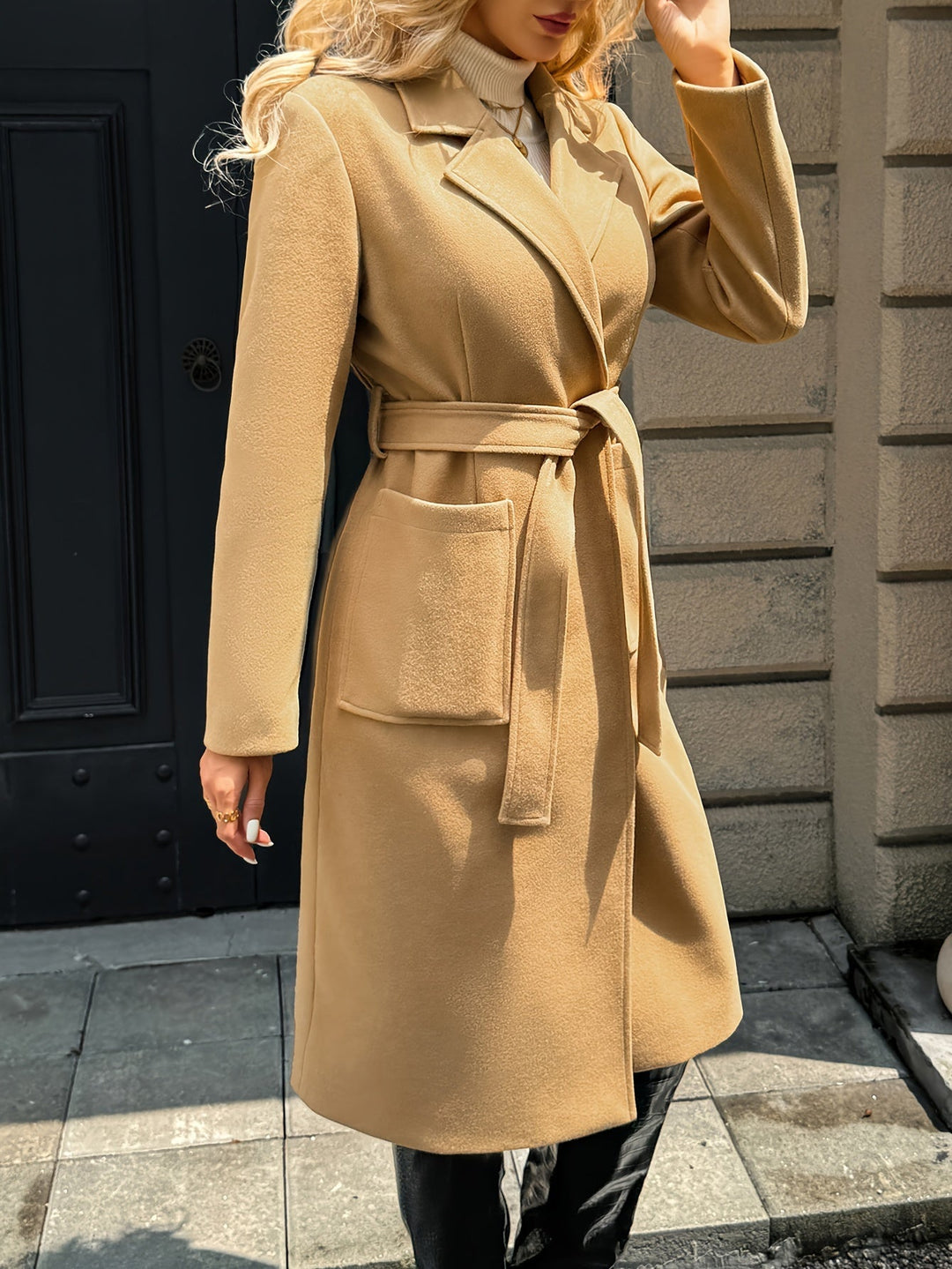 Célvane | Manteau Long Femme Ceinturé Col Revers - Camel - Image 3