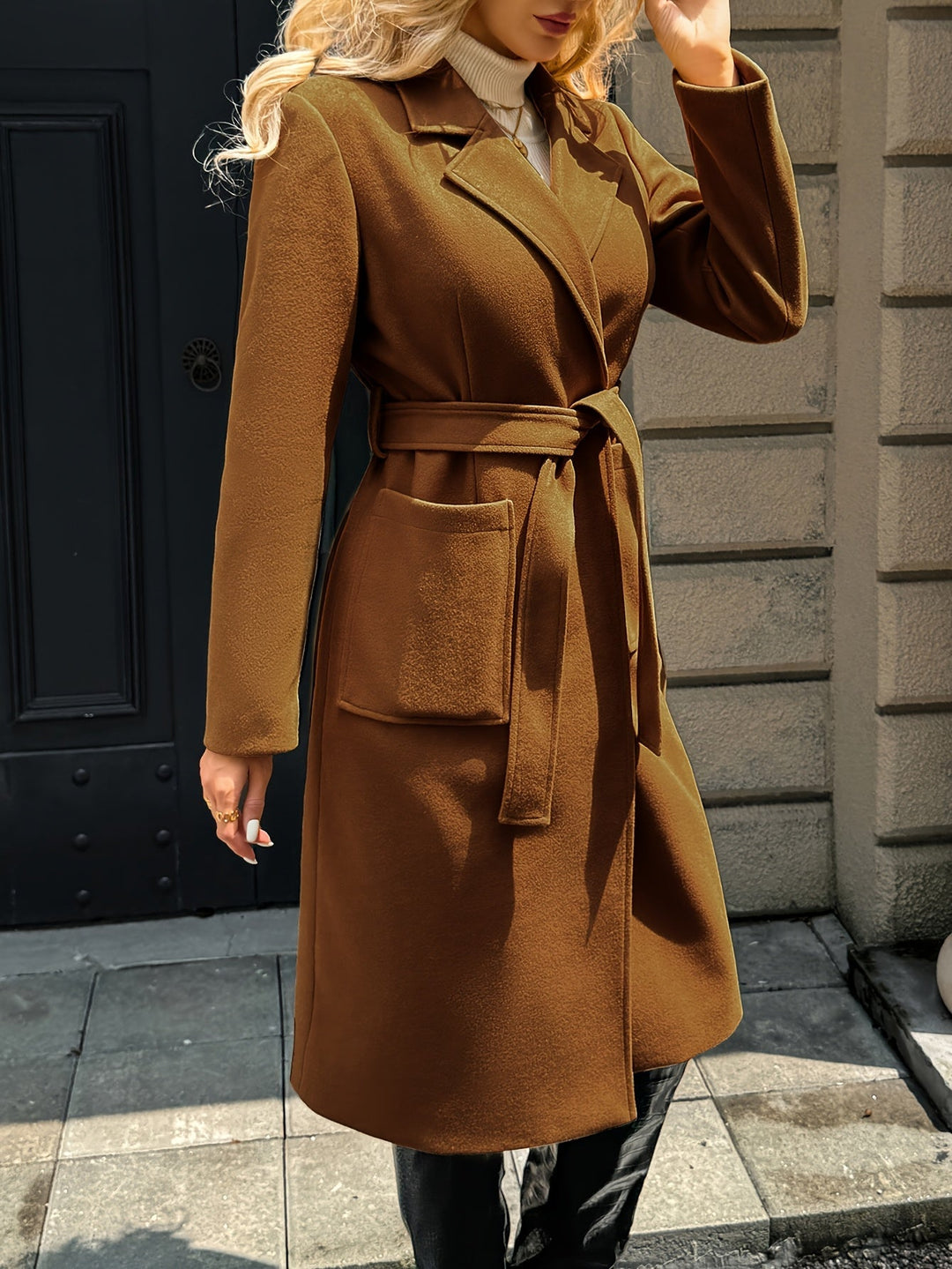 Célvane | Manteau Long Femme Ceinturé Col Revers - Camel - Image 8