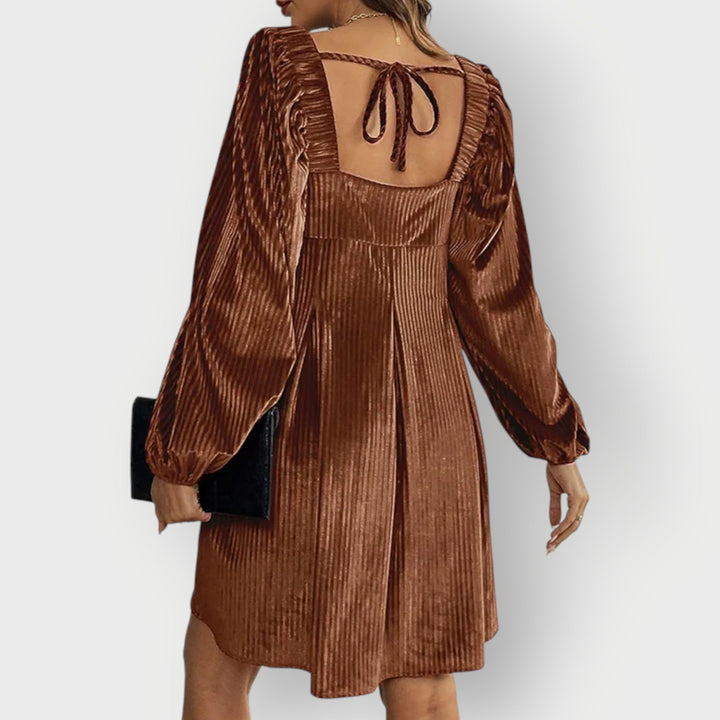 Célvoire | Femme Robe Velours Col Carré Manches Longues - Image 7