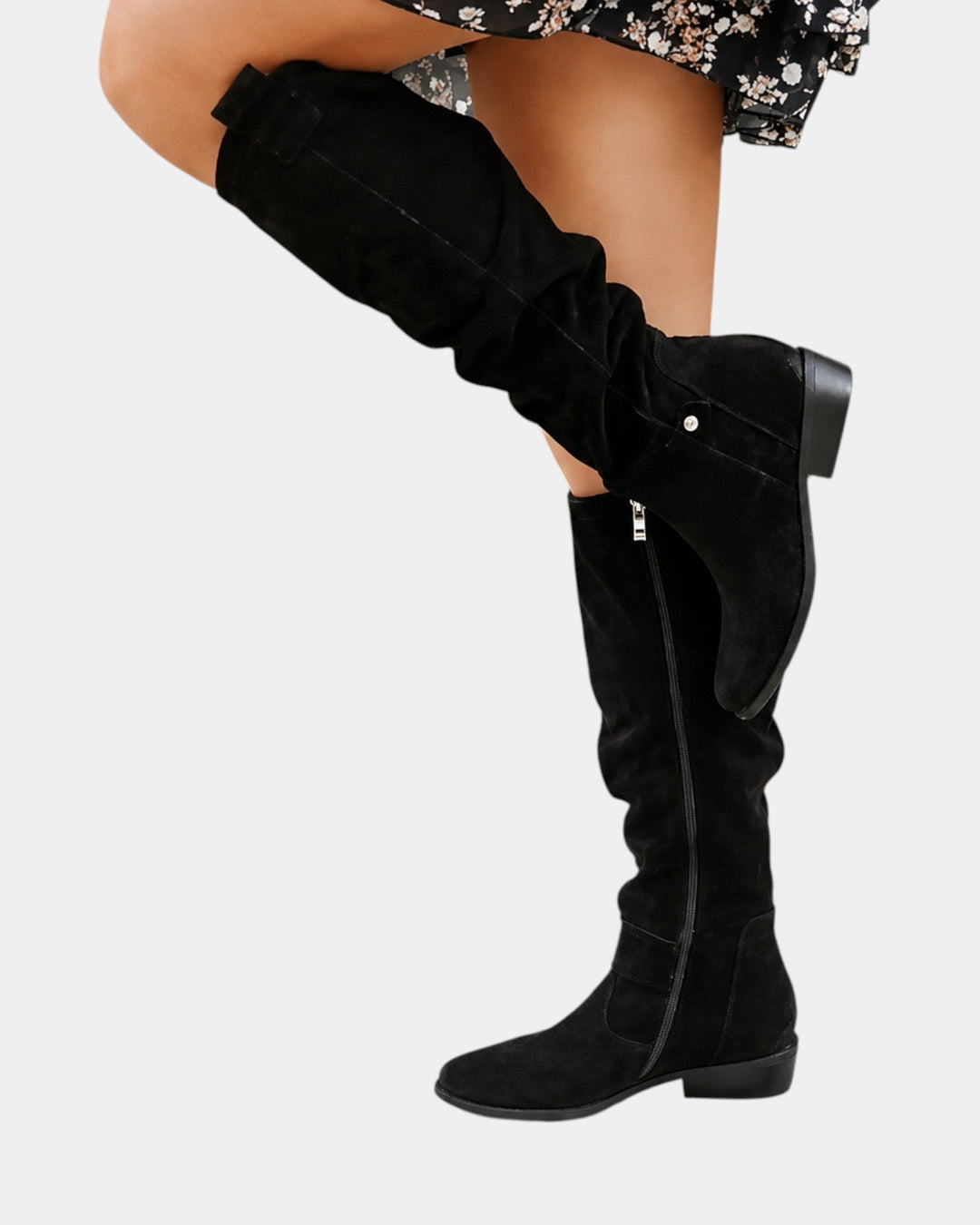 Célvonde | Femme Bottes Hautes Daim Slouch Genou - Black - Image 1