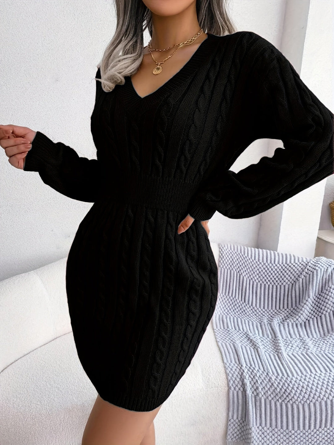 Delvyne | Femme Robe Pull Torsadée Col V - Burgundy - Image 9