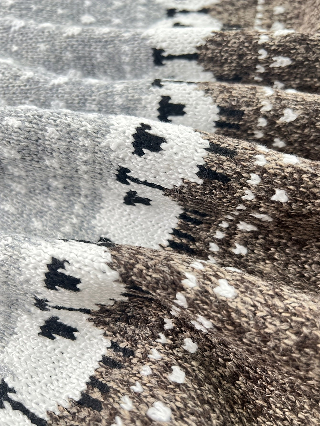 Gréavaine | Pull Femme Jacquard Mouton Style Nordique - Grey - Image 4