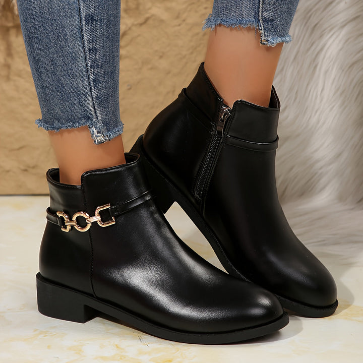Halveine | Femme Bottines à Talon Plat Chaîne Dorée - Black - Image 4