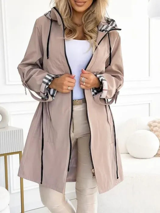 Halvorie | Manteau imperméable femme à capuche zippé - Taupe - Image 2