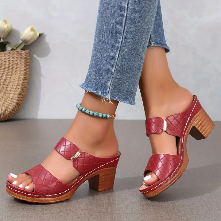 Isabeau | Women&