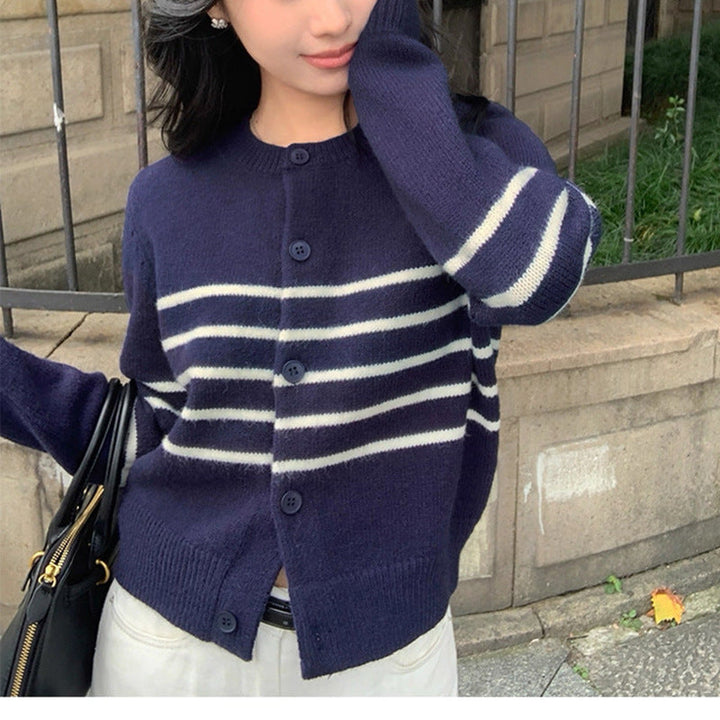 Élviane | Gilet en Maille Rayé Femme Col Rond - Navy - Image 1
