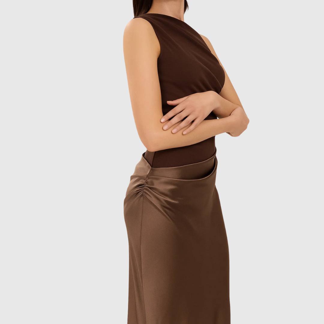 Lyvorne | Femme Robe de Soirée Longue Col Asymétrique - Brown - Image 3