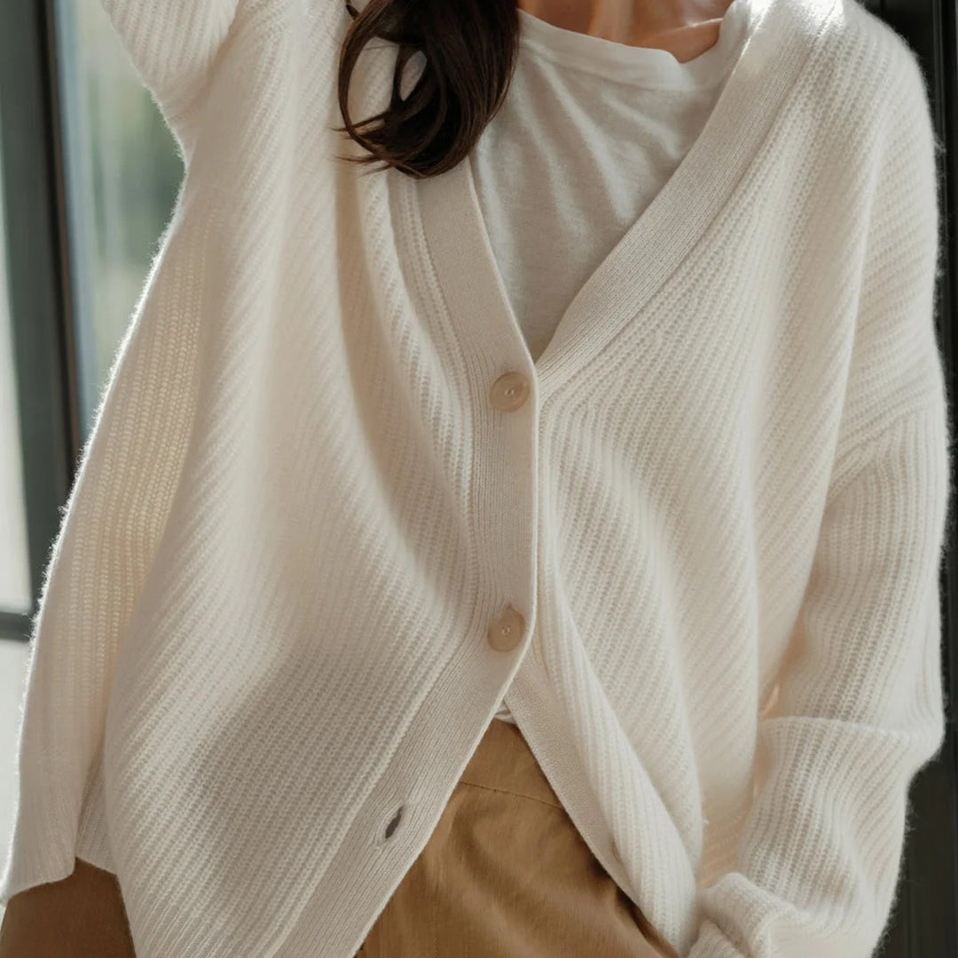 Melvaine | Cardigan Femme Oversize Col V - Black - Image 17