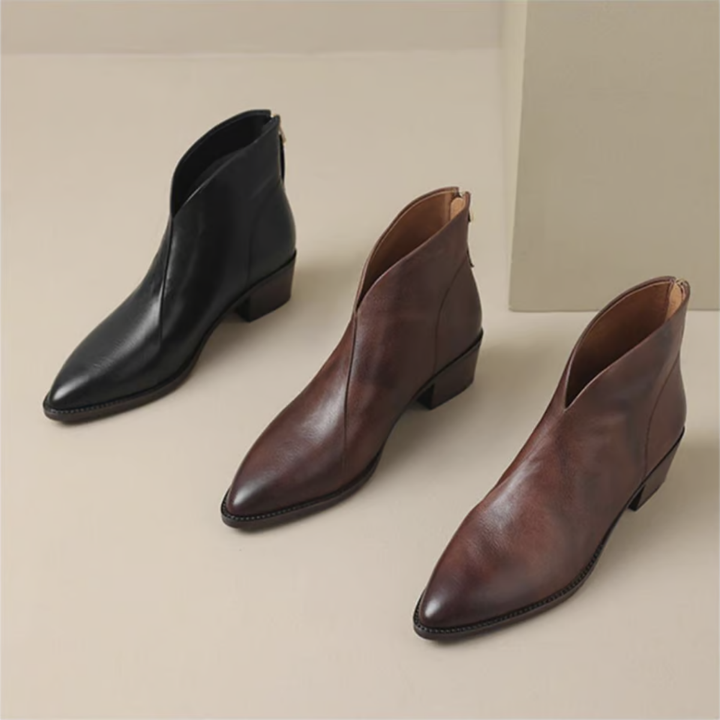 Melvane | Femme Bottines à Talon Bas Pointues Noires - Black - Image 11