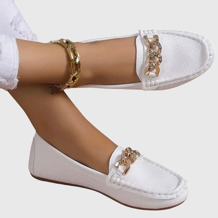 Rolvène | Mocassins Femme Chaîne Dorée à Enfiler - Image 1