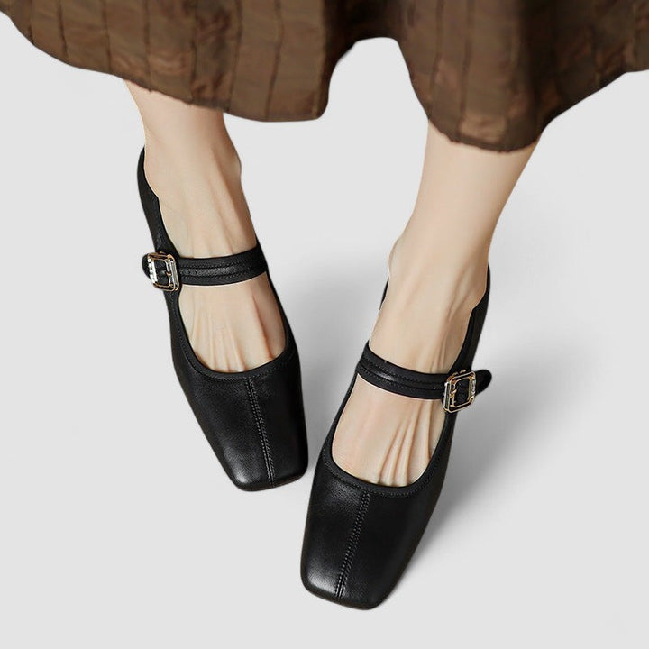 Roxinia | Women&