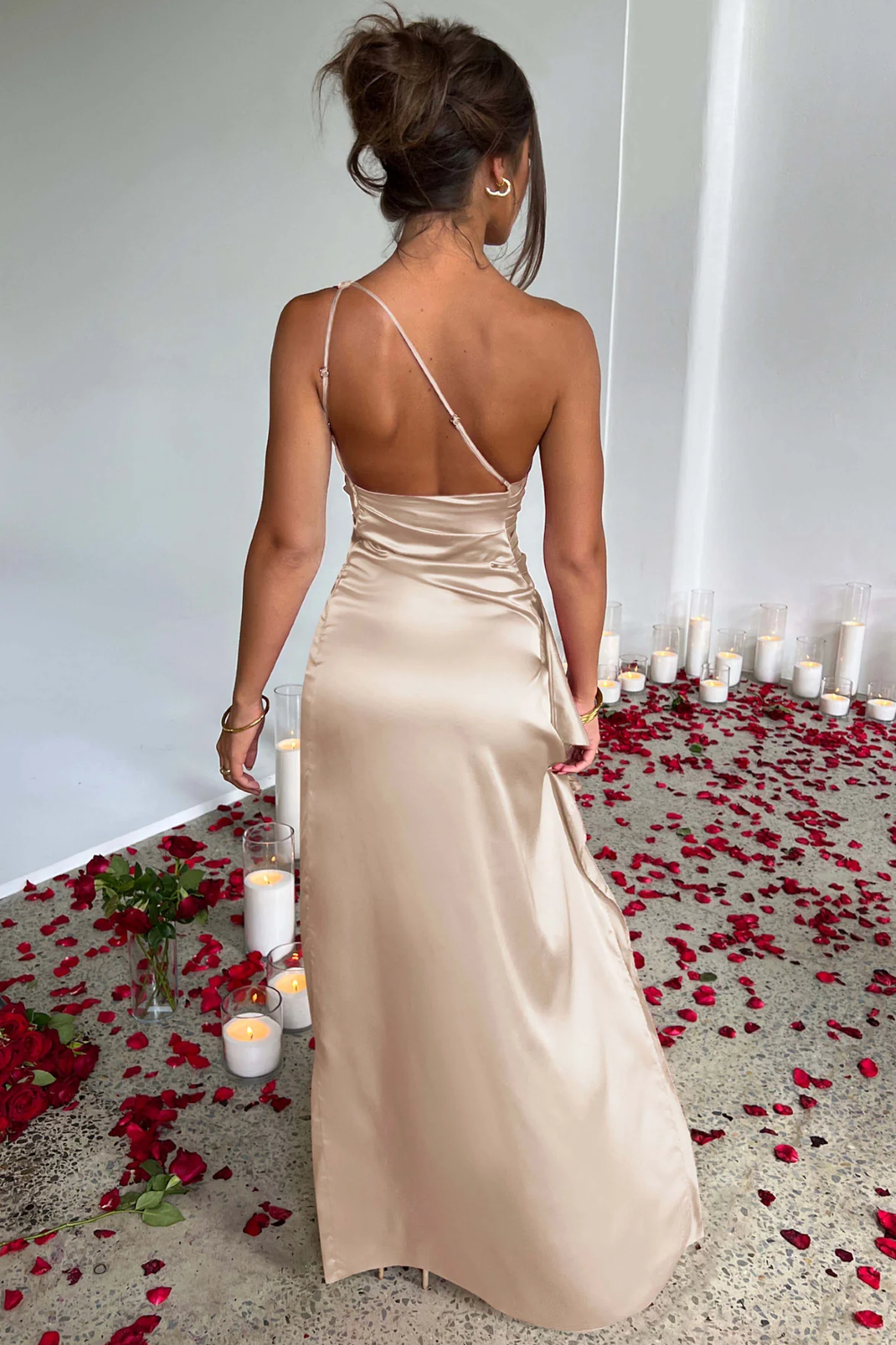 Thaïs | Robe Femme Longue Satinée Une Épaule - Hot Pink - Image 5